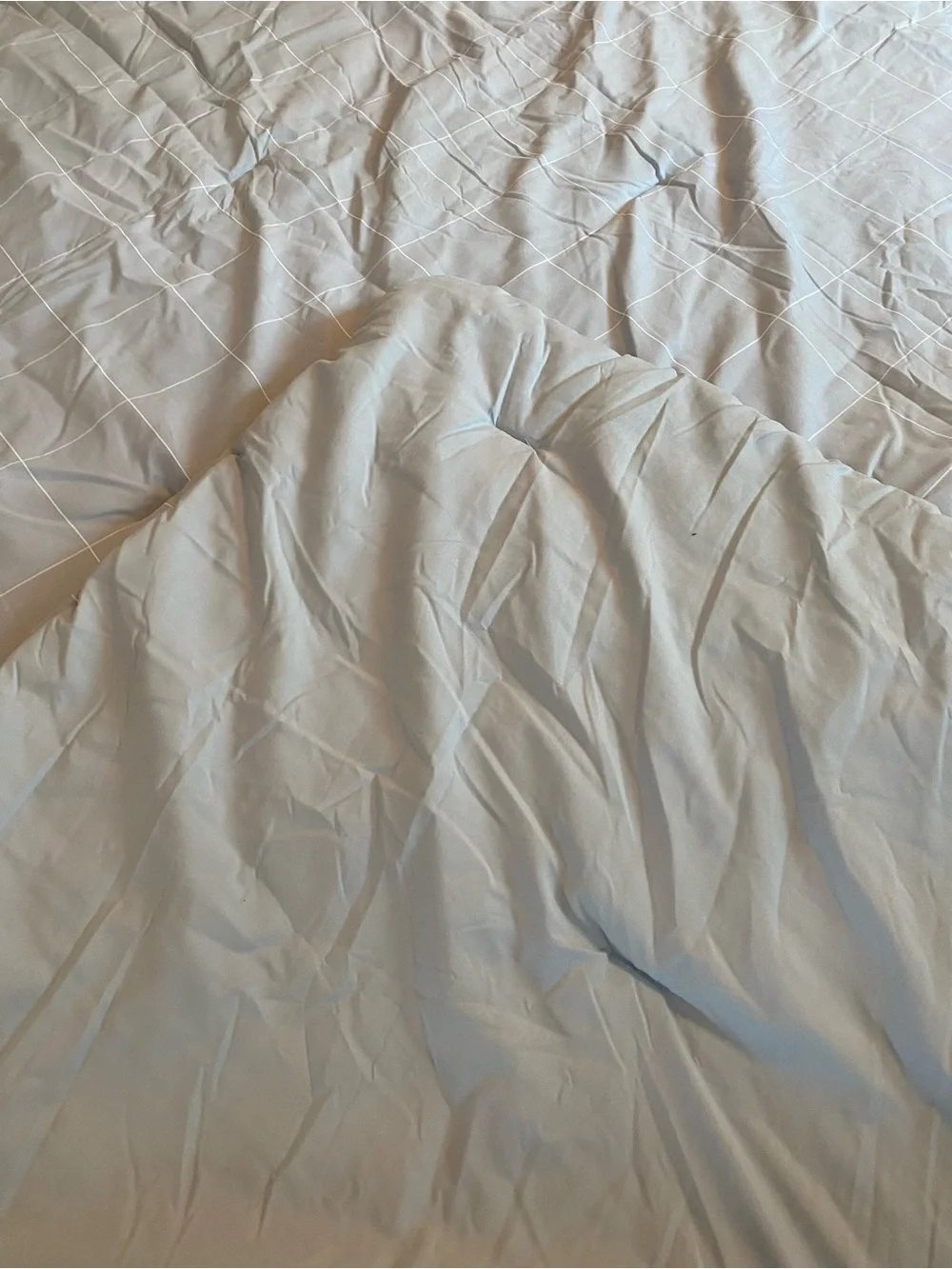 Reaction Kenneth Cole Queen Size Comforter